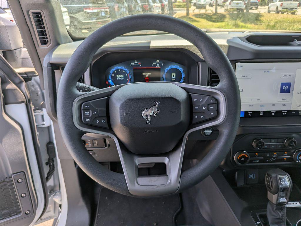 new 2025 Ford Bronco car, priced at $42,080