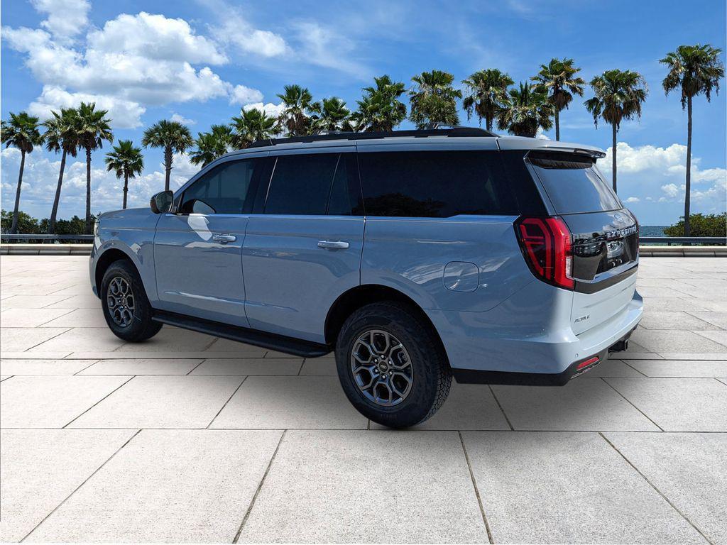new 2025 Ford Expedition car, priced at $58,995