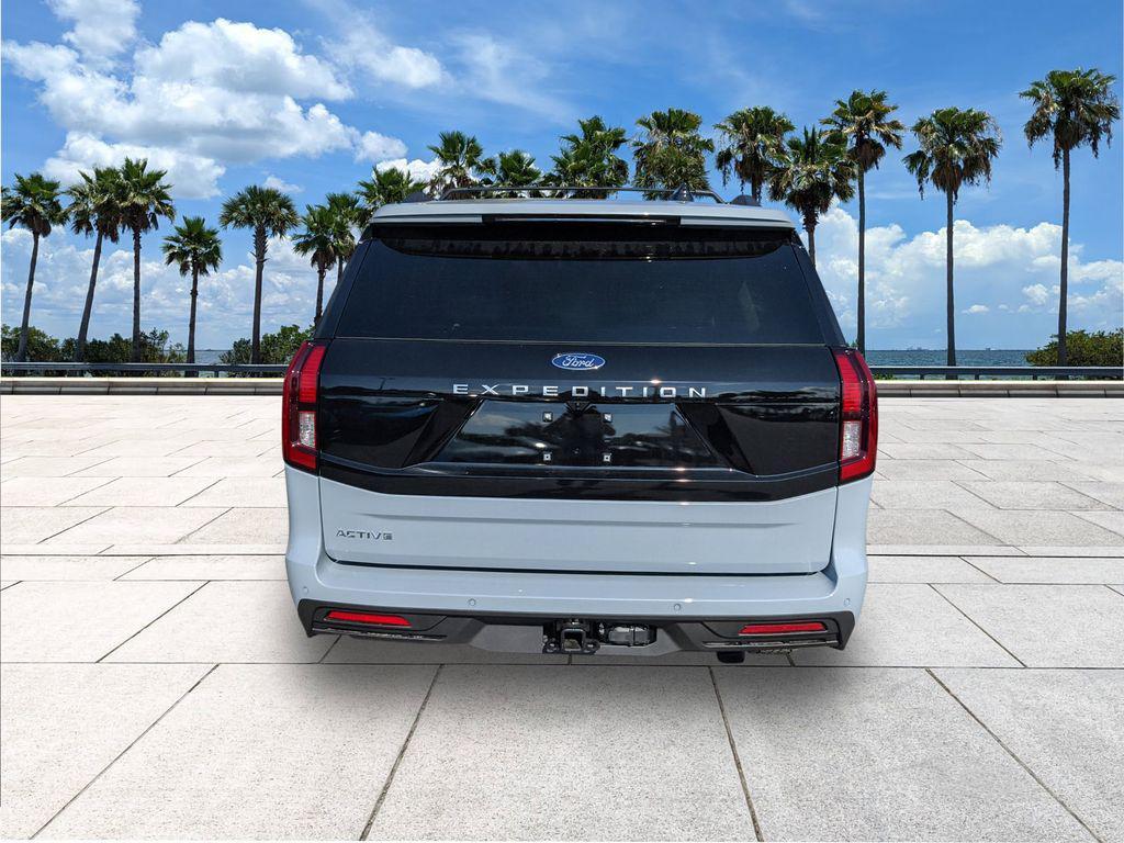 new 2025 Ford Expedition car, priced at $58,995