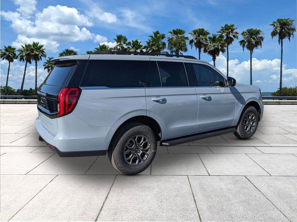 new 2025 Ford Expedition car, priced at $58,995