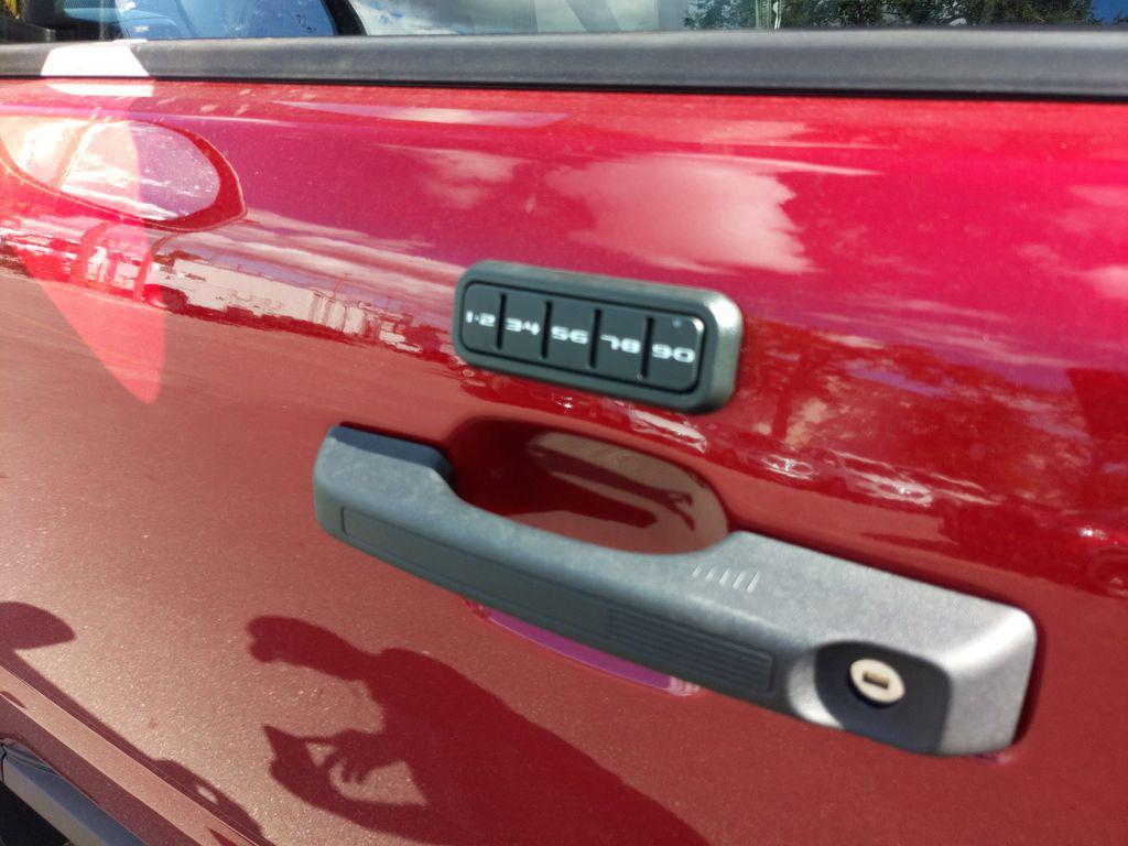 new 2025 Ford Bronco Sport car, priced at $25,995