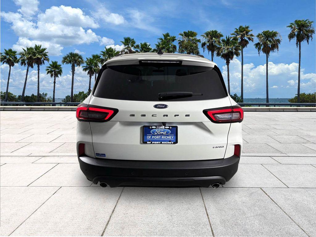 new 2025 Ford Escape car, priced at $25,995