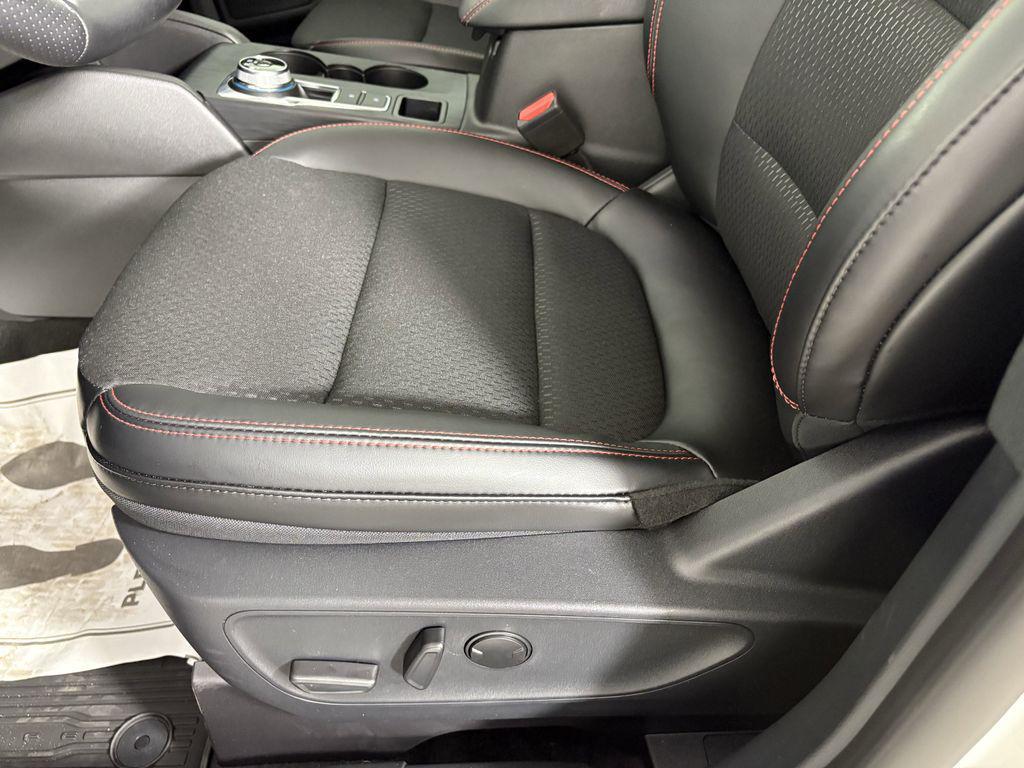 new 2025 Ford Escape car, priced at $25,995