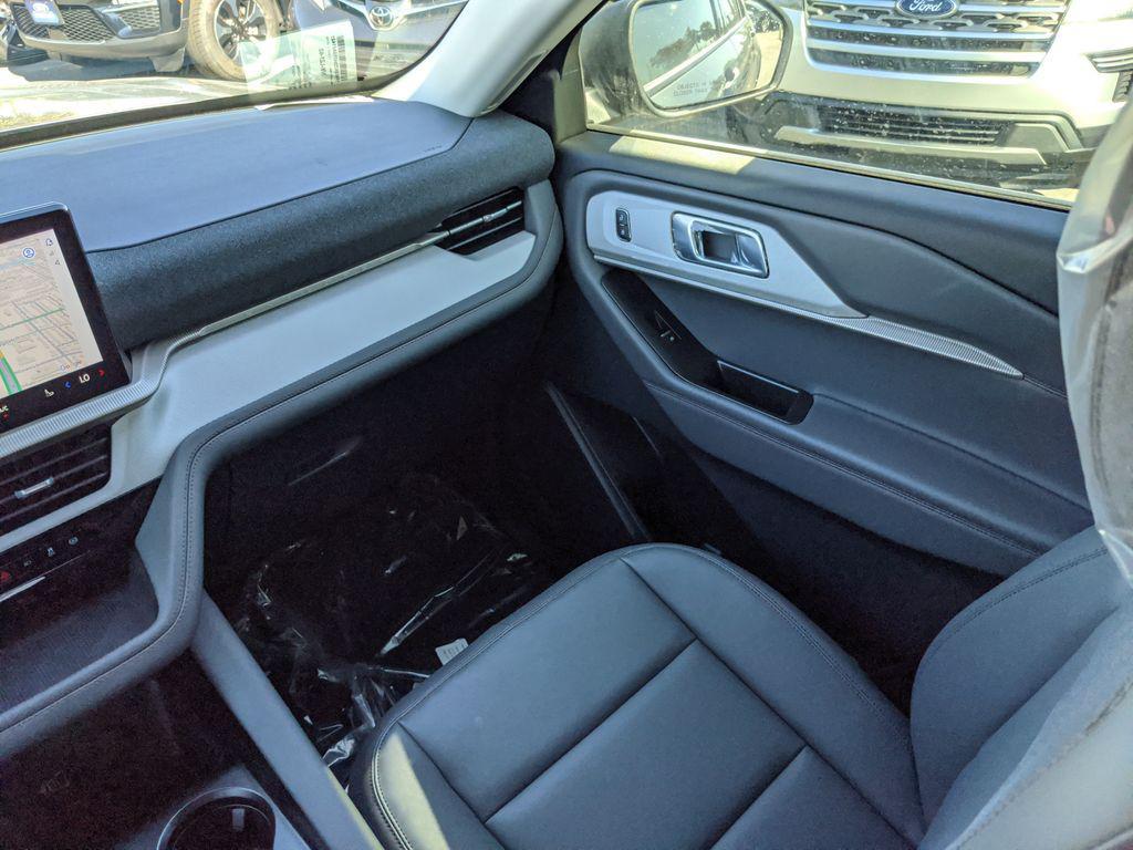 new 2026 Ford Explorer car, priced at $39,080