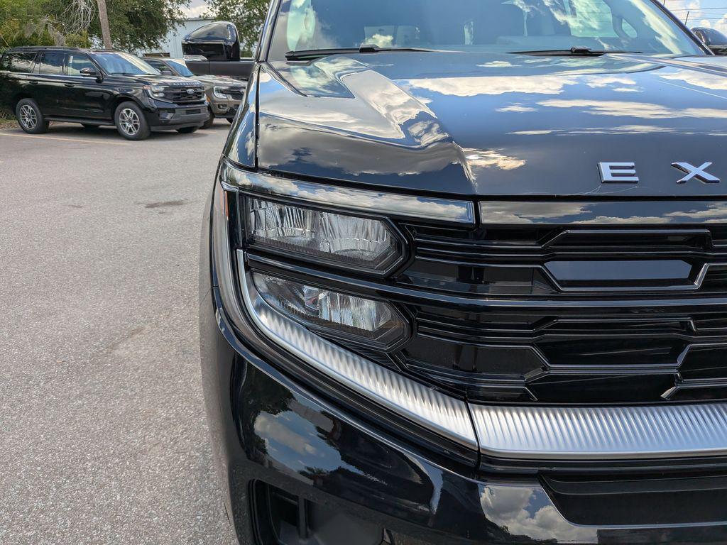 new 2026 Ford Expedition car, priced at $77,080