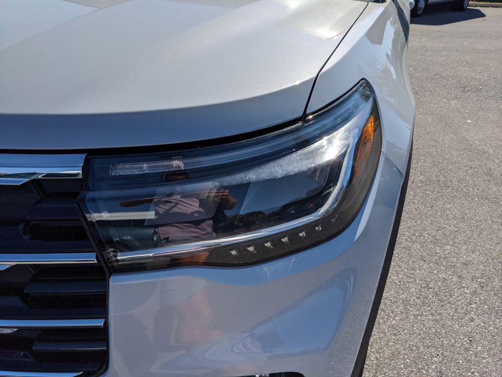 new 2026 Ford Explorer car, priced at $40,080