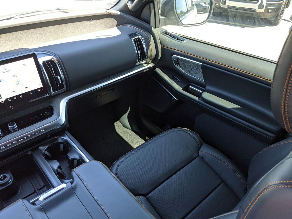 new 2026 Ford Expedition car, priced at $80,080