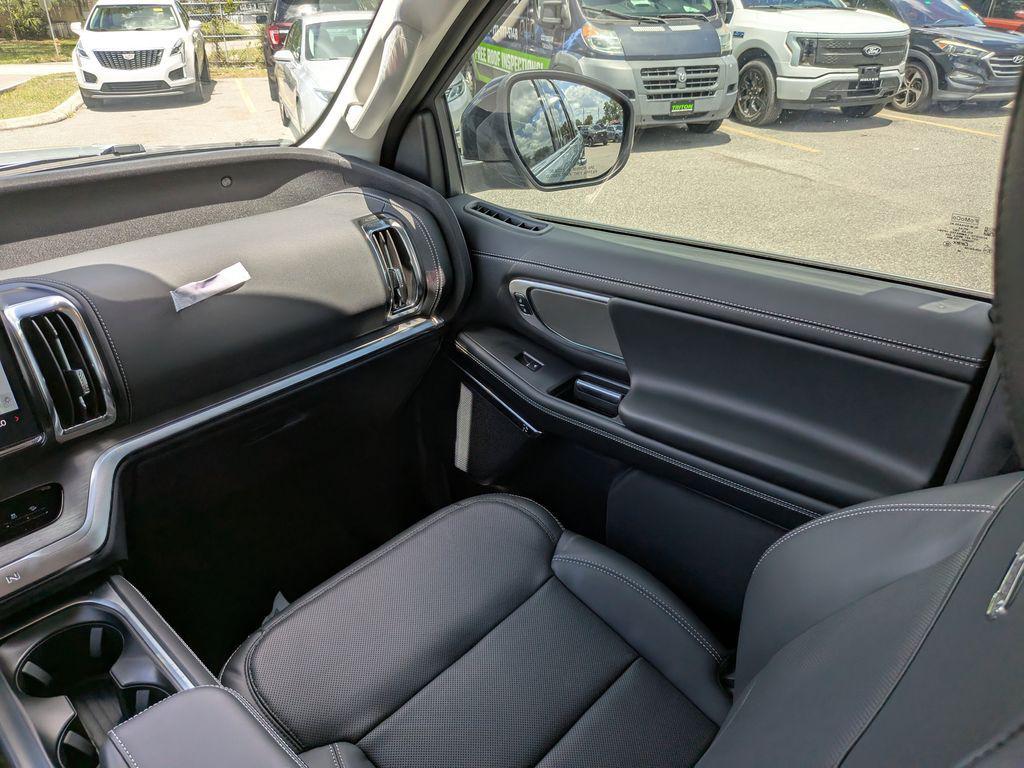 new 2026 Ford Expedition car, priced at $79,080