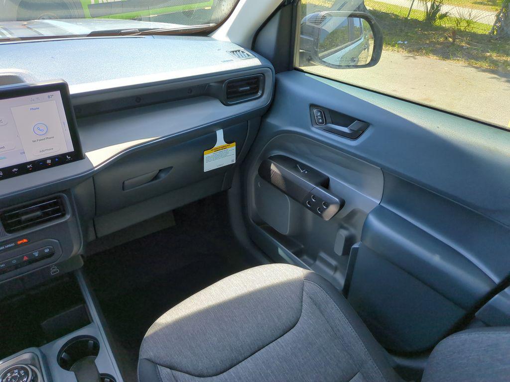 new 2025 Ford Maverick car, priced at $35,080