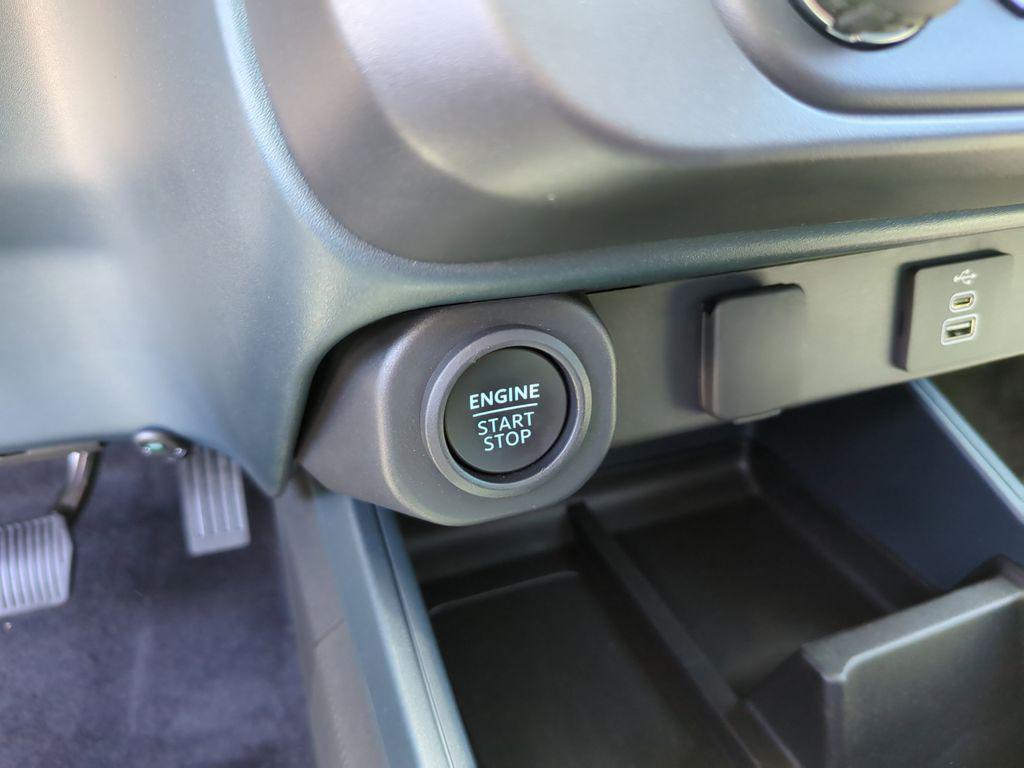 new 2025 Ford Maverick car, priced at $35,080