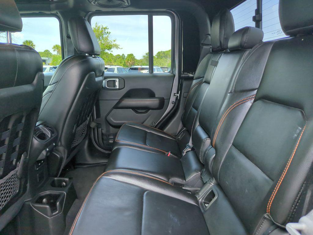 used 2022 Jeep Gladiator car, priced at $39,084