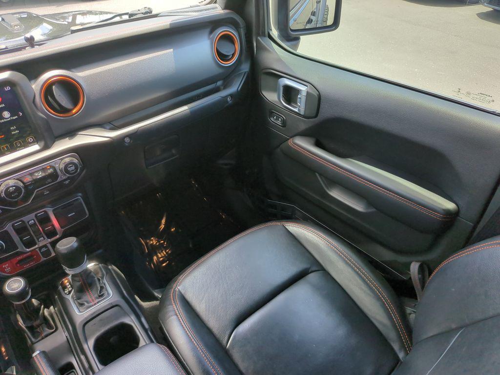 used 2022 Jeep Gladiator car, priced at $39,084