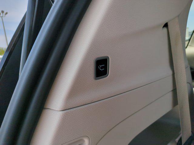 used 2023 Chrysler Pacifica car, priced at $22,701