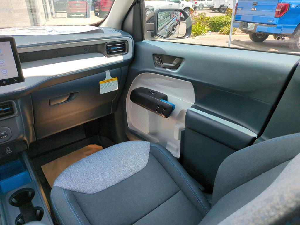 new 2025 Ford Maverick car, priced at $34,080