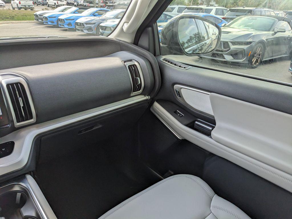 new 2026 Ford Expedition car, priced at $60,995