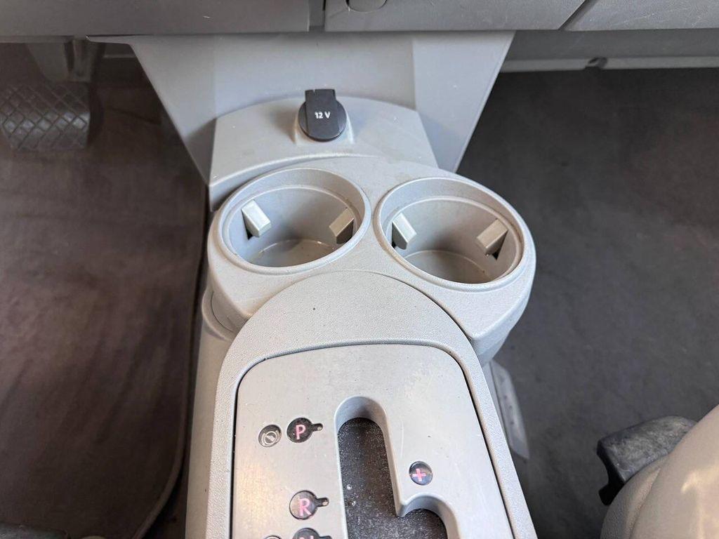 used 2005 Volkswagen New Beetle car