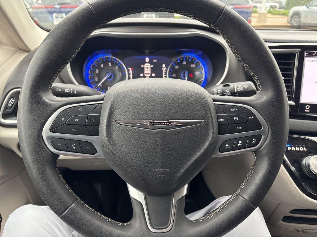 used 2023 Chrysler Pacifica car, priced at $25,110