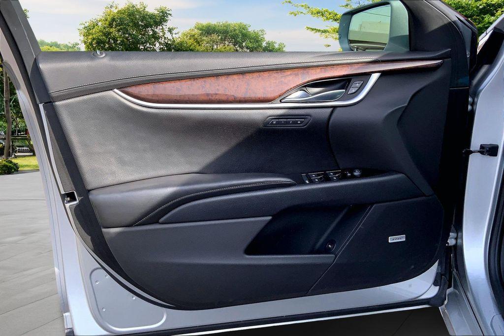 used 2013 Cadillac XTS car, priced at $10,147