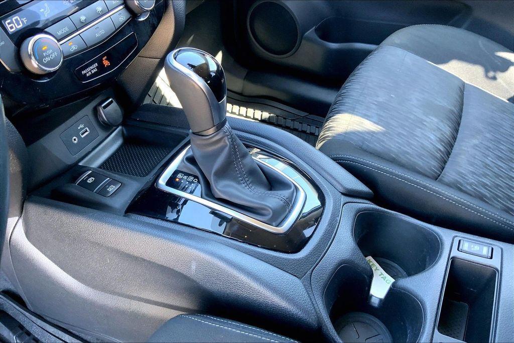 used 2019 Nissan Rogue car, priced at $9,777
