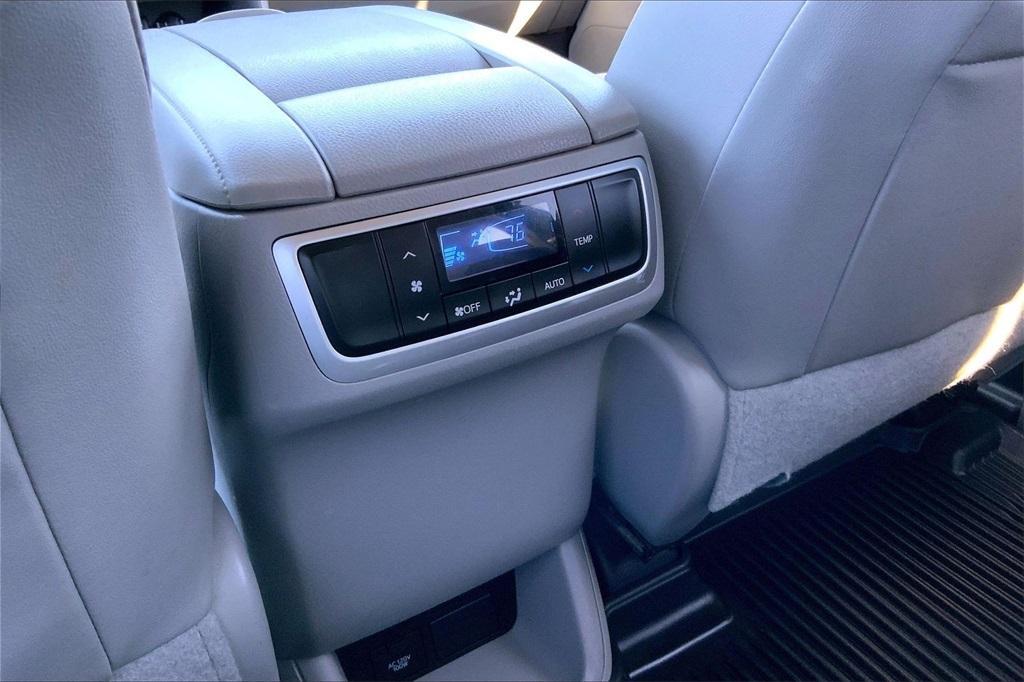 used 2017 Toyota Highlander car, priced at $18,404