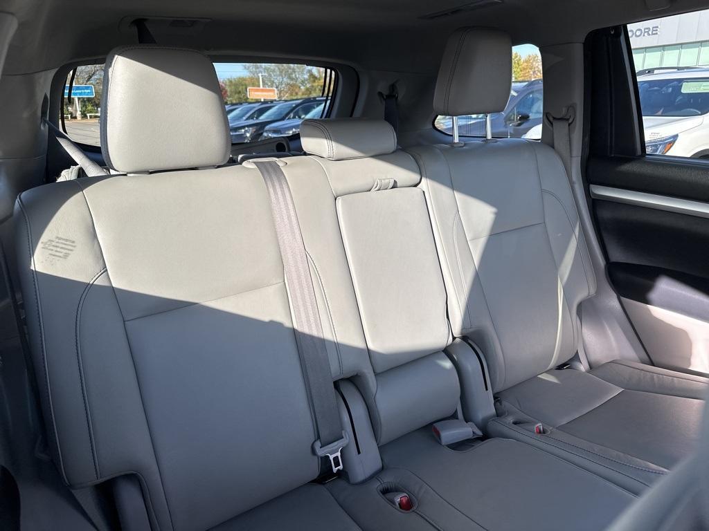 used 2017 Toyota Highlander car, priced at $20,750