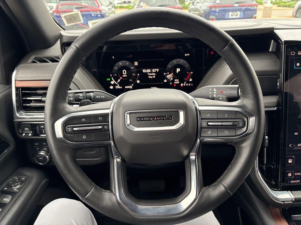 used 2025 GMC Yukon car, priced at $76,665