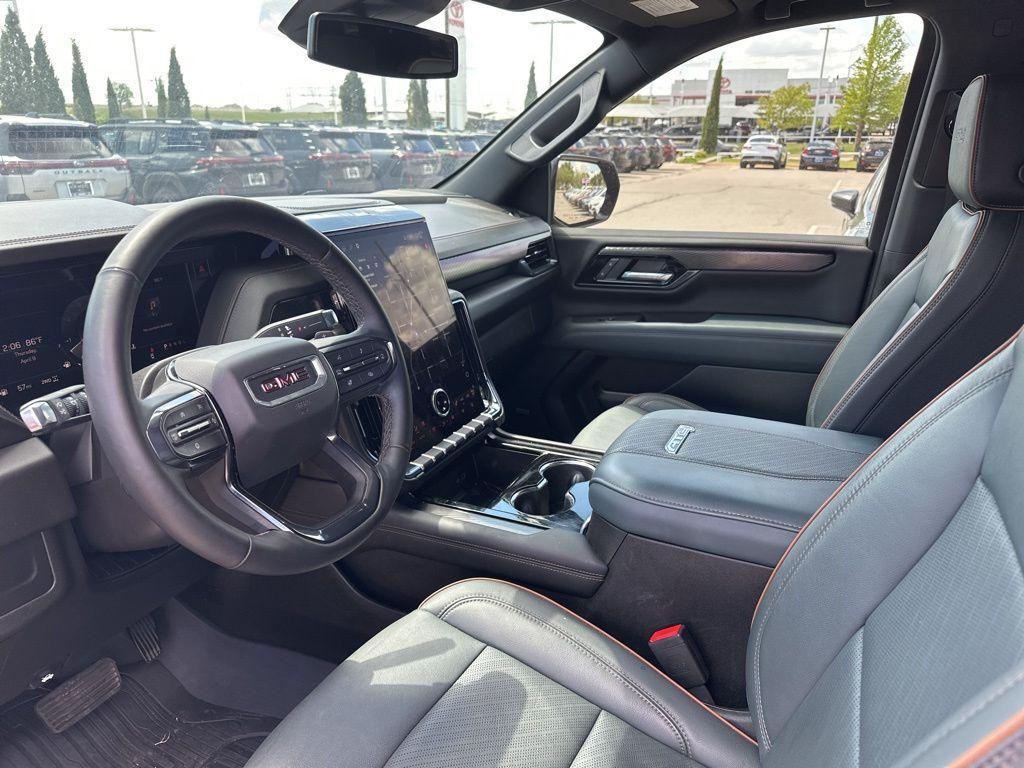 used 2025 GMC Yukon car, priced at $72,000