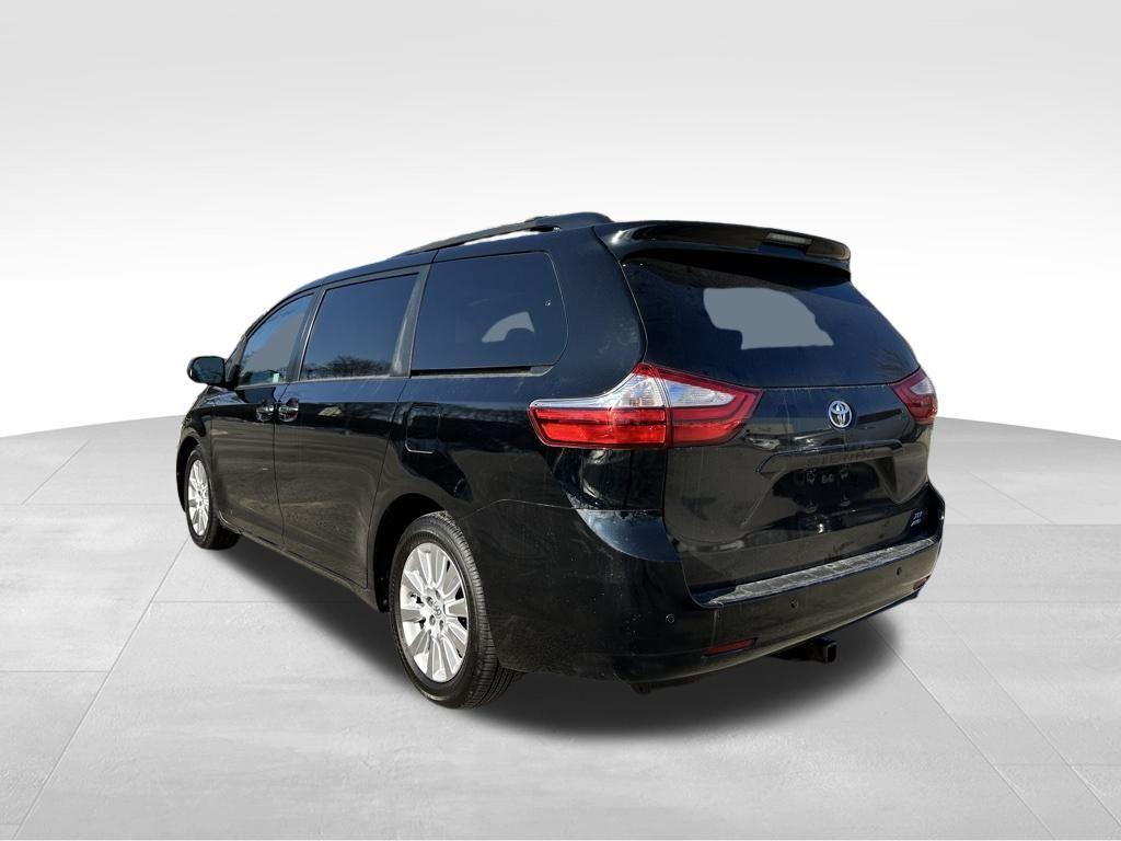 used 2015 Toyota Sienna car, priced at $15,506