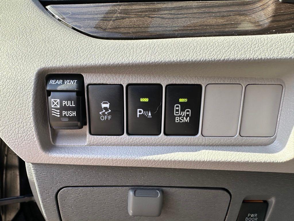 used 2015 Toyota Sienna car, priced at $15,506