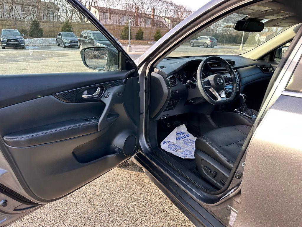 used 2017 Nissan Rogue car, priced at $15,209