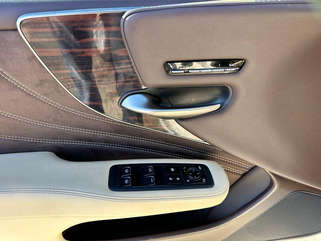 used 2018 Lexus LS 500 car, priced at $40,761