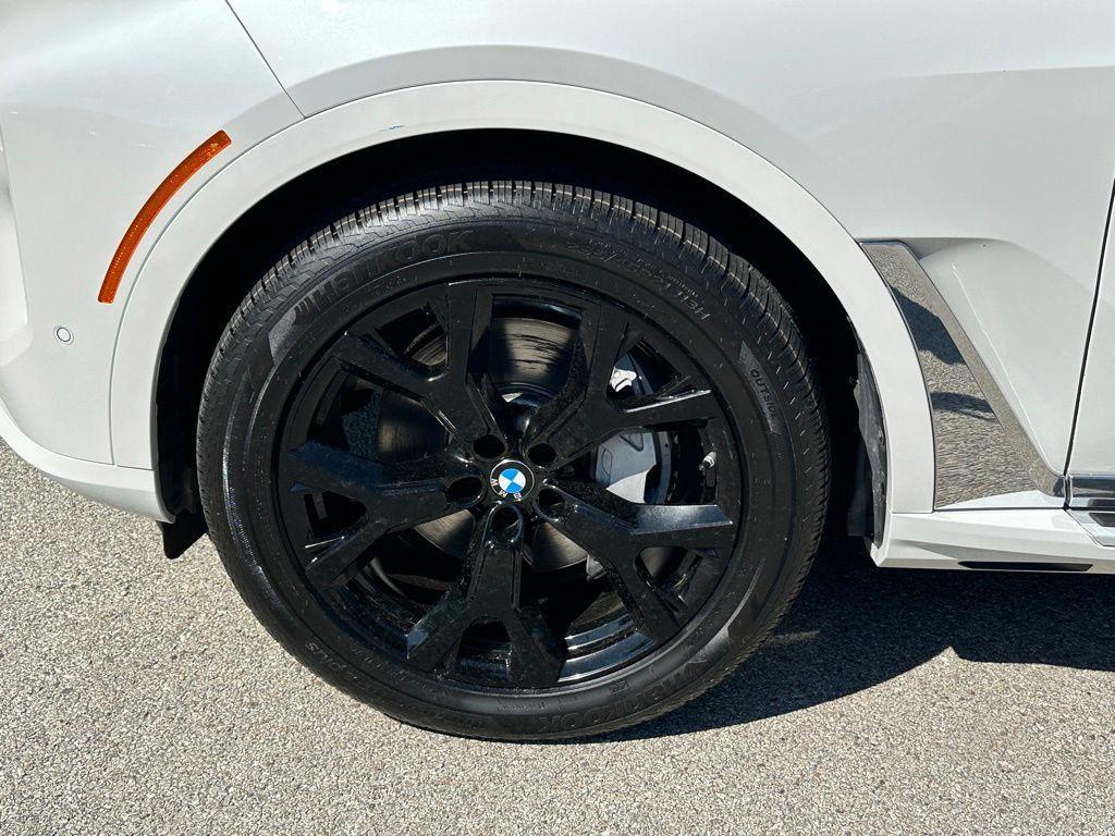 used 2025 BMW X7 car, priced at $60,298