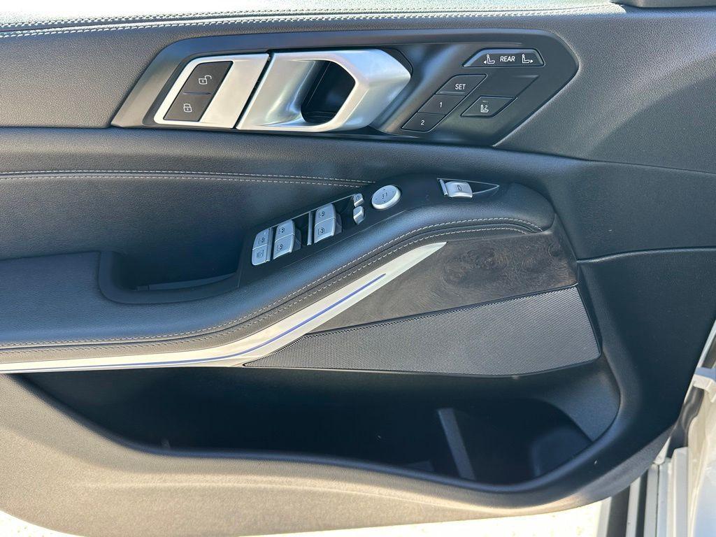 used 2025 BMW X7 car, priced at $60,298