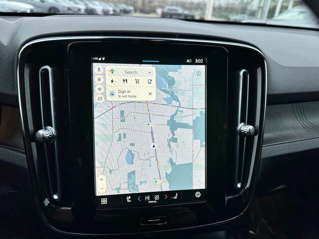 used 2023 Volvo C40 Recharge Pure Electric car, priced at $25,377