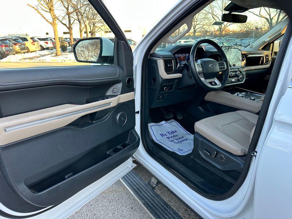 used 2024 Ford Expedition Max car, priced at $50,764