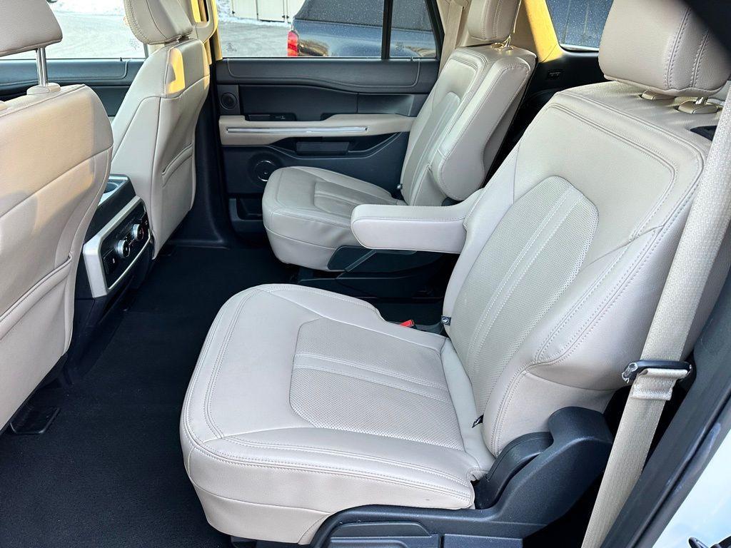 used 2024 Ford Expedition Max car, priced at $50,764