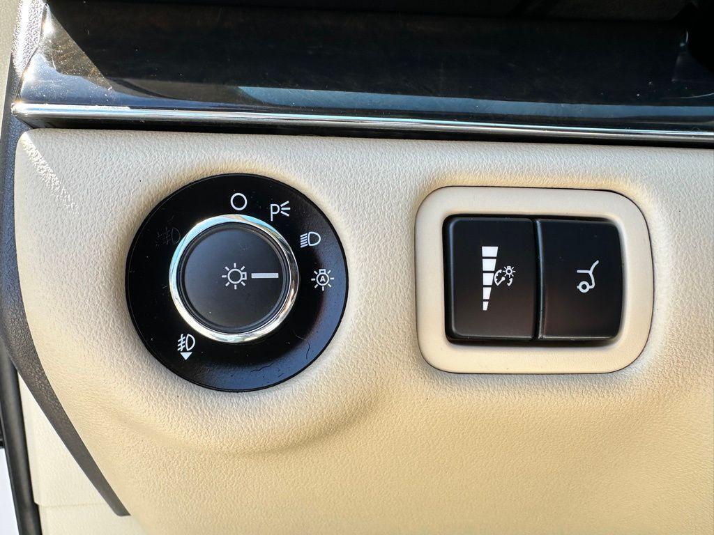 used 2018 Lincoln MKT car, priced at $15,872