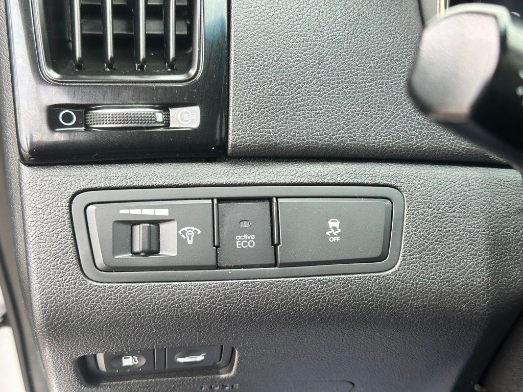 used 2013 Hyundai Sonata car, priced at $6,245