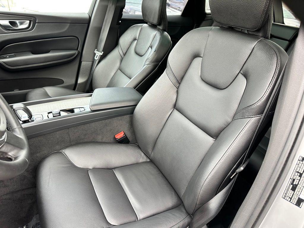 used 2025 Volvo XC60 car, priced at $31,593