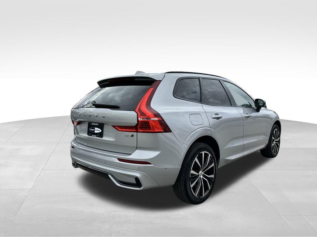 used 2025 Volvo XC60 car, priced at $31,593