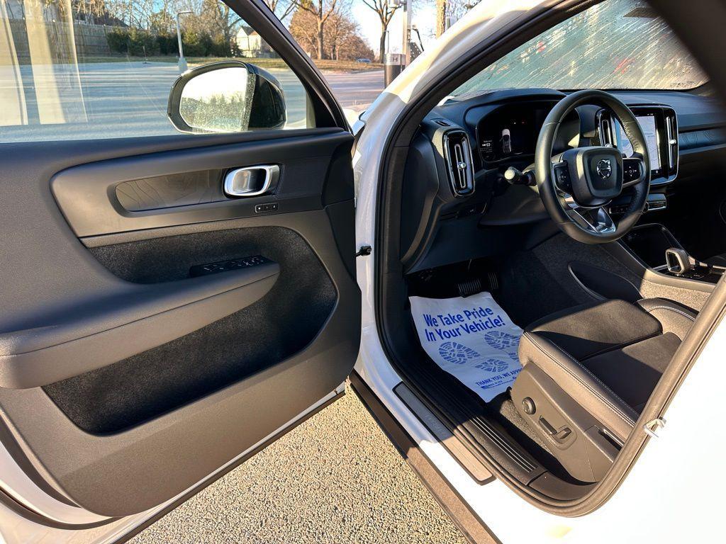 used 2023 Volvo C40 Recharge Pure Electric car, priced at $25,259