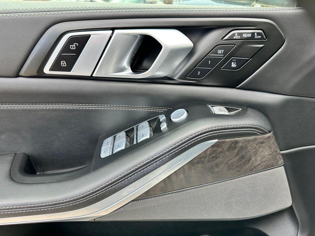 used 2025 BMW X7 car, priced at $60,528