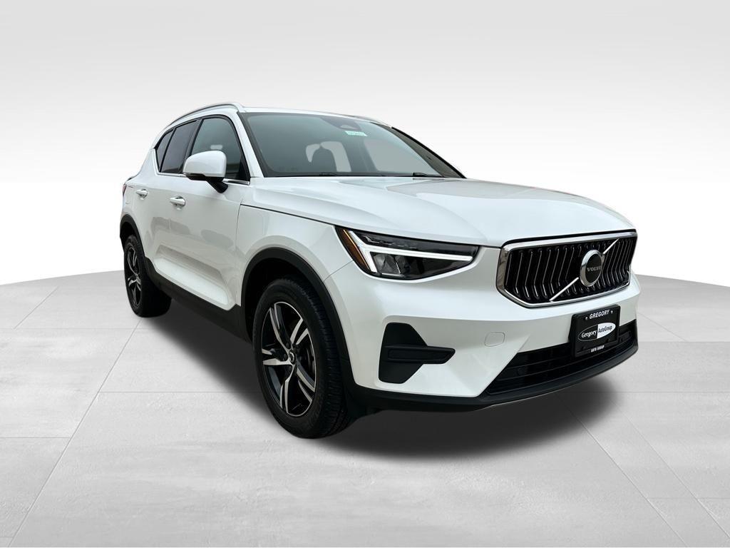 used 2025 Volvo XC40 car, priced at $28,196