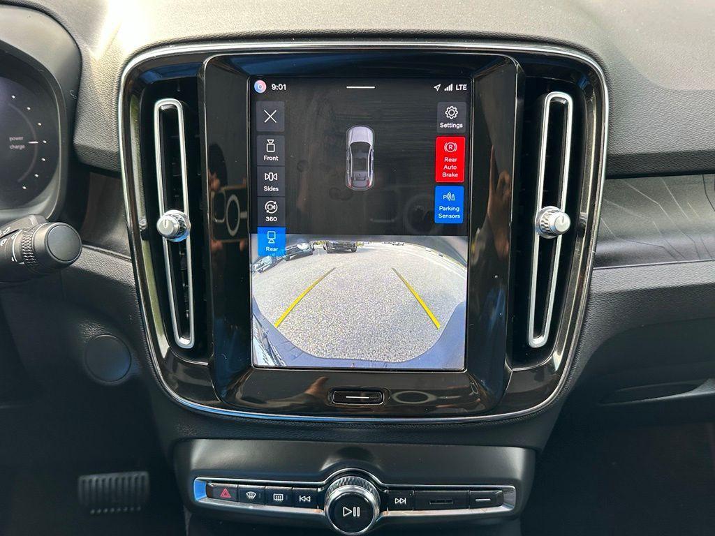 used 2023 Volvo C40 Recharge Pure Electric car, priced at $24,798