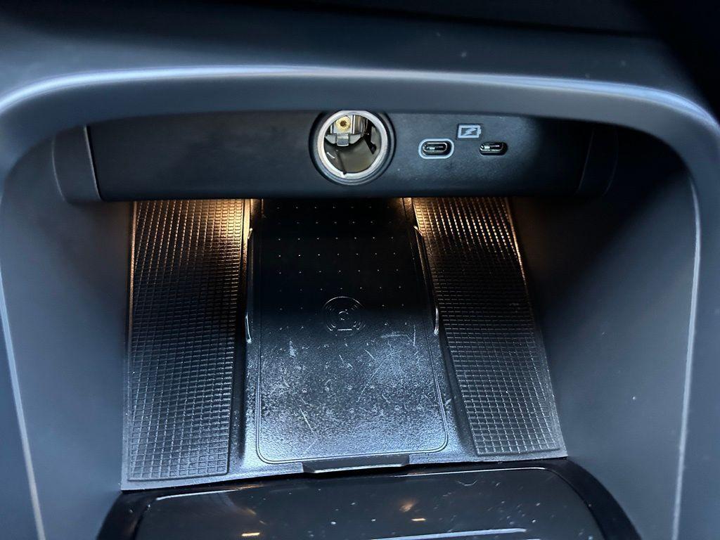 used 2023 Volvo C40 Recharge Pure Electric car, priced at $25,090