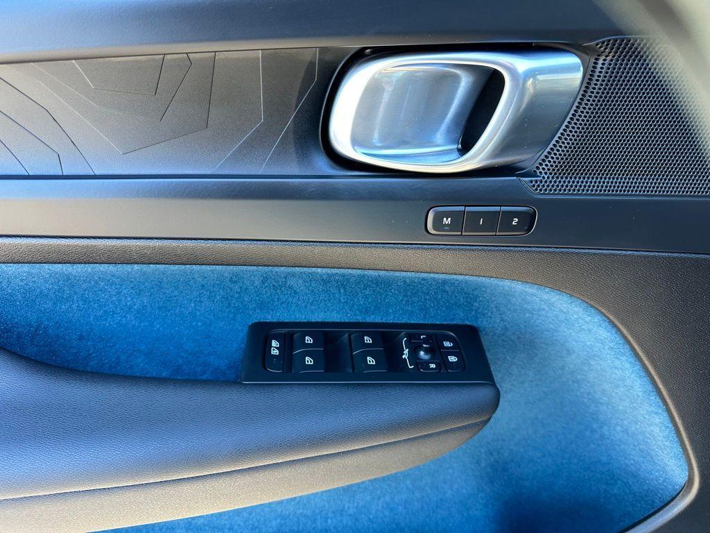 used 2023 Volvo C40 Recharge Pure Electric car, priced at $25,090