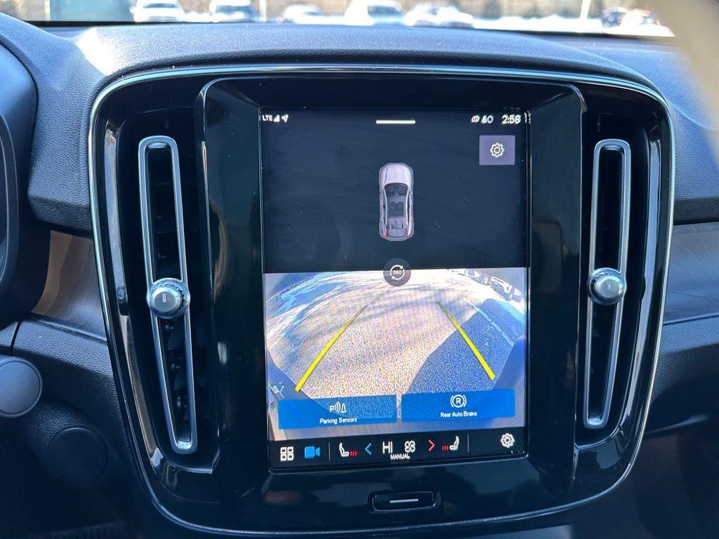 used 2023 Volvo C40 Recharge Pure Electric car, priced at $25,090