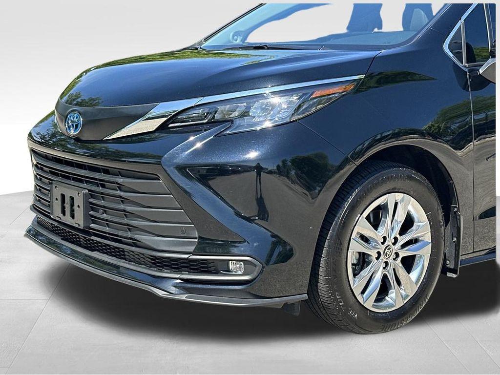 used 2025 Toyota Sienna car, priced at $48,814