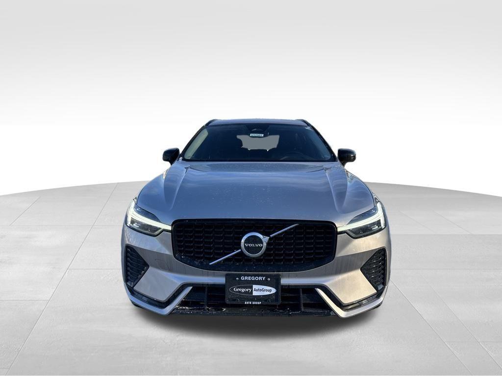 used 2025 Volvo XC60 car, priced at $28,996