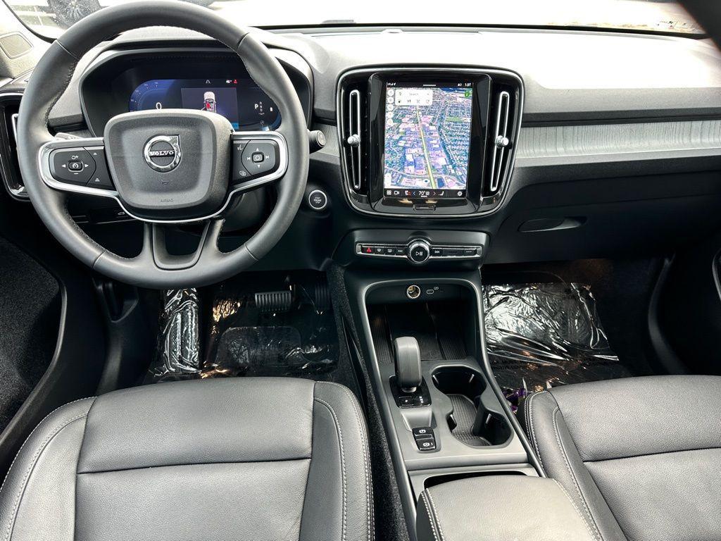 used 2025 Volvo XC40 car, priced at $28,386